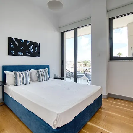 Arcadia 2 301 2 Bed 公寓 *