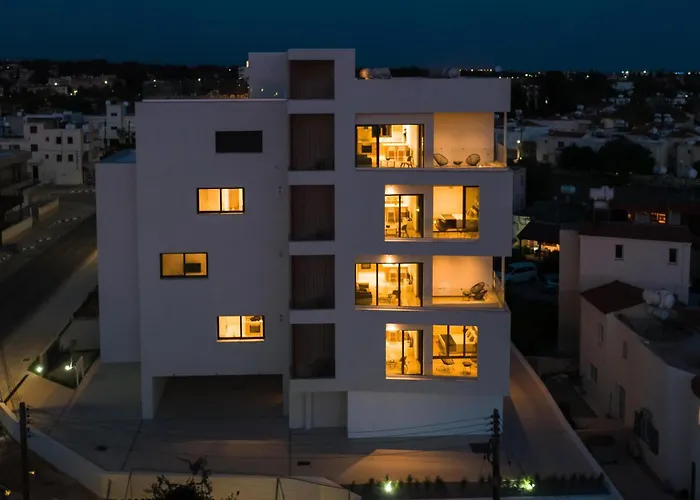 Arcadia 2 301 2 Bed 아파트