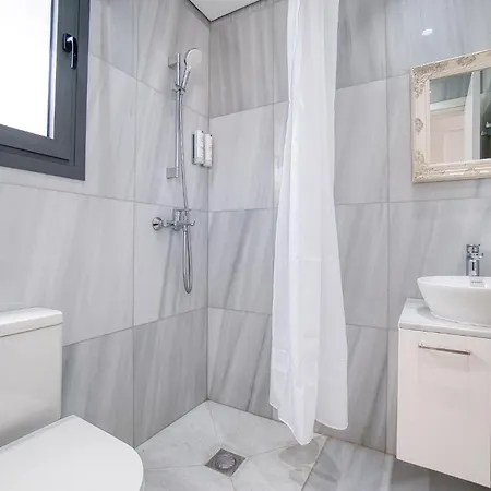 Arcadia 2 301 2 Bed דירה